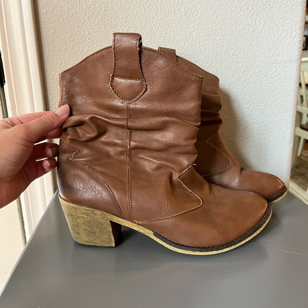 Slouchy ankle booties